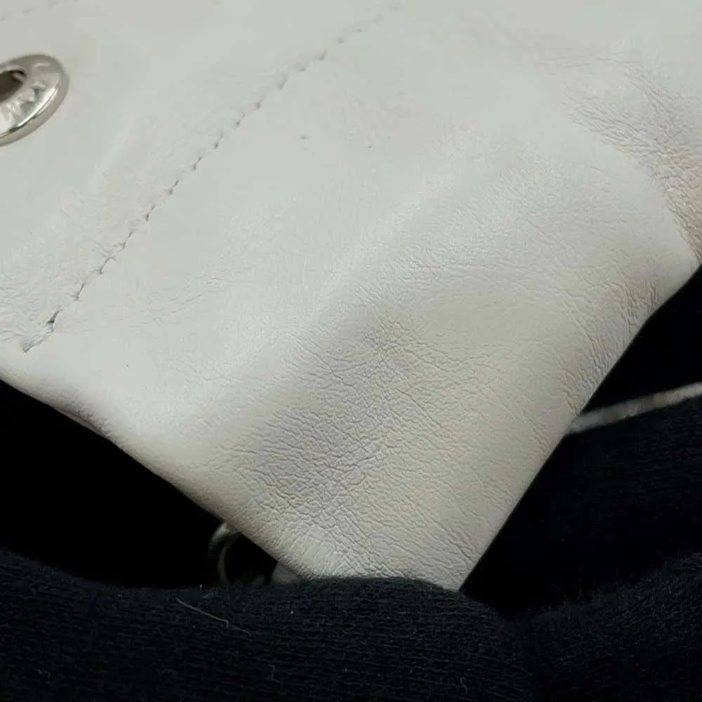 CHANEL CHANEL22 Handbag White AS3260 Shiny Calf Leather Size Small